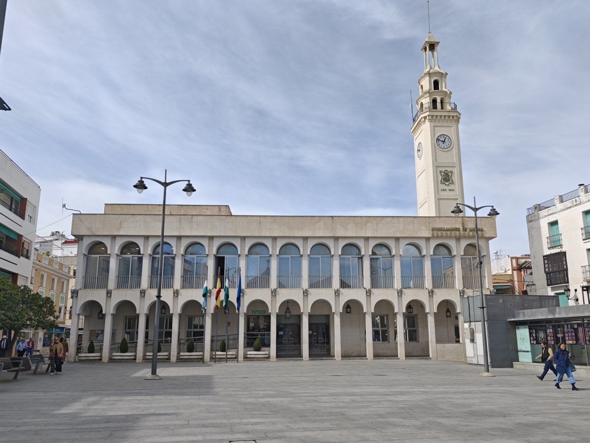 Unánime: Lucena aprueba bolsas y convocatorias para reforzar servicios municipales