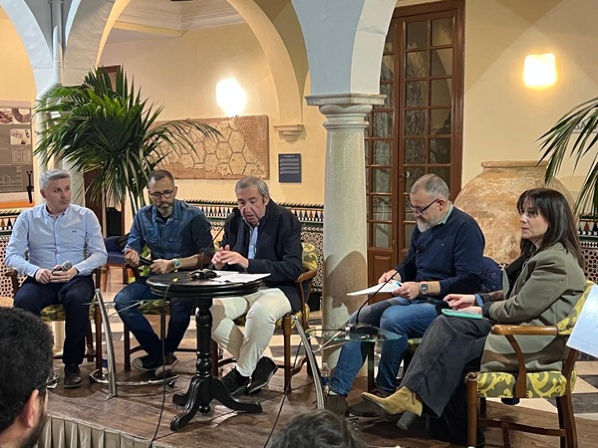 Foro en Priego pide coordinación e inversión para impulsar deporte y oportunidades juveniles