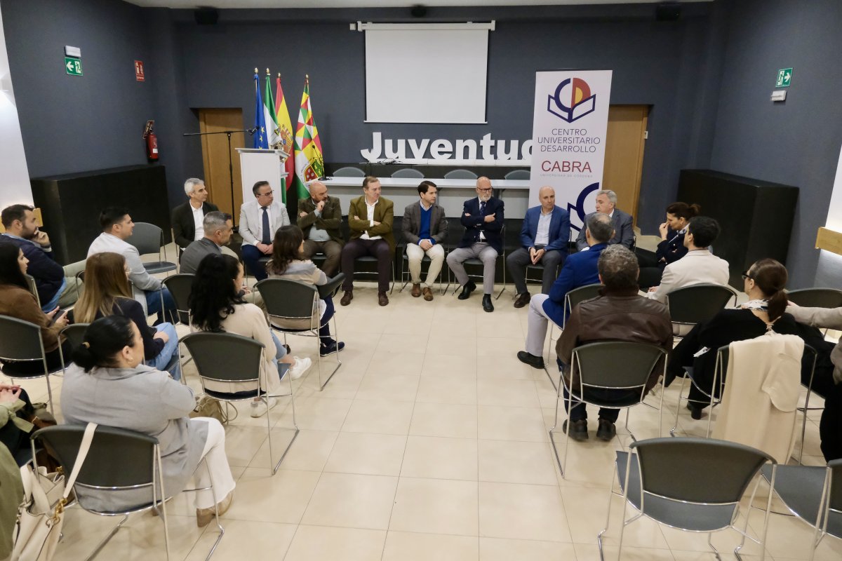 Curso en Cabra forma a 20 profesionales en urbanismo, edificación y valoración inmobiliaria