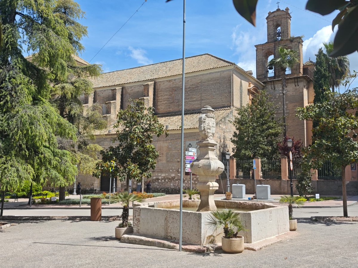 Arte en vivo y taller de mosaicos en el Llanete de San Francisco — Sáb. 18 abr, 10:30-13:00