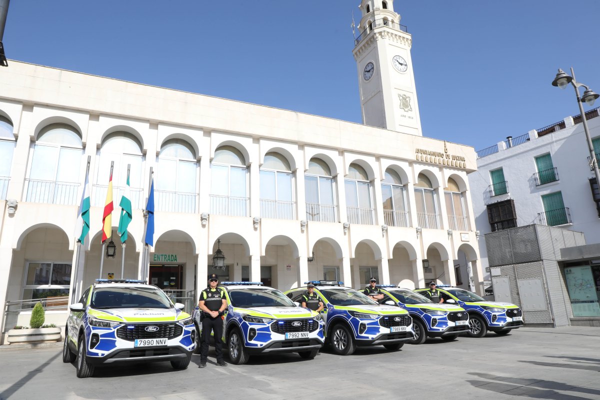 Policía Local de Lucena renueva su flota con cinco patrulleros híbridos no enchufables