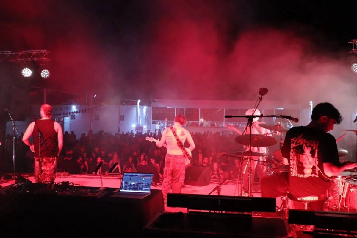 ESCENARIO TRIBUTO JAMÓN ROCK