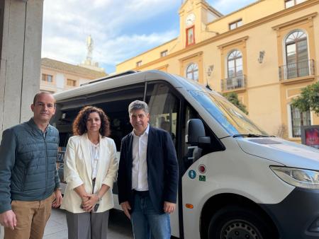imagen de Montilla geolocaliza su autobús urbano y refuerza el servicio escolar
