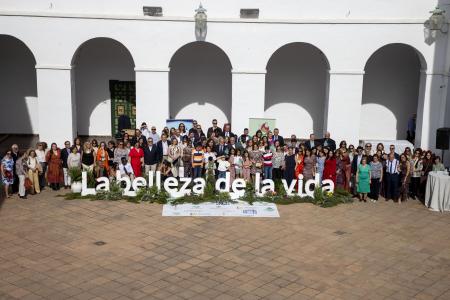 imagen de Salvador Fuentes recibe "Puerta Verde" y ratifica apoyo a tres proyectos sociales