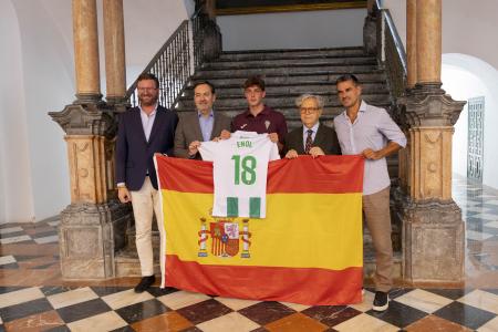 imagen de Enol Rodríguez, 24, ficha por el Córdoba CF en acto en el Palacio de la Merced
